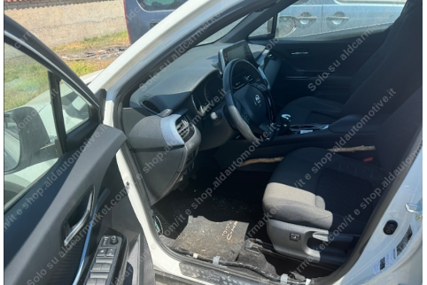 2021 Toyota C-HR, Benzinas / Elektra